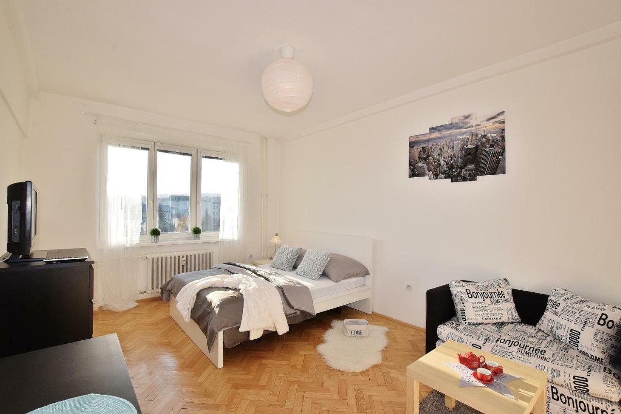 Apartment Porici Brünn Exterior foto